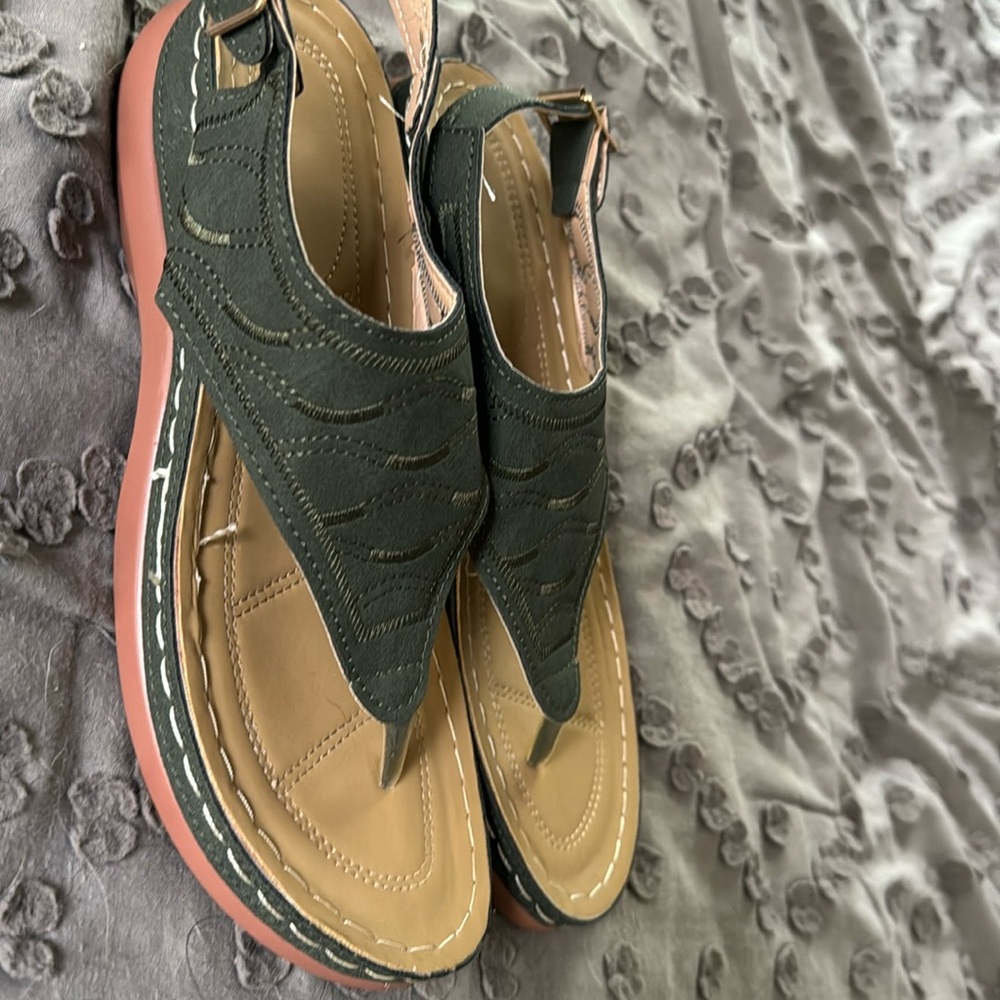 Women’s Sandals
